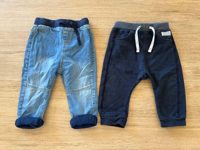 Lot 2 pantalons 18 mois