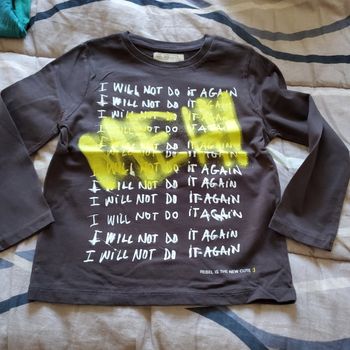 t-shirt Mlongue zara 5ans  (4e)