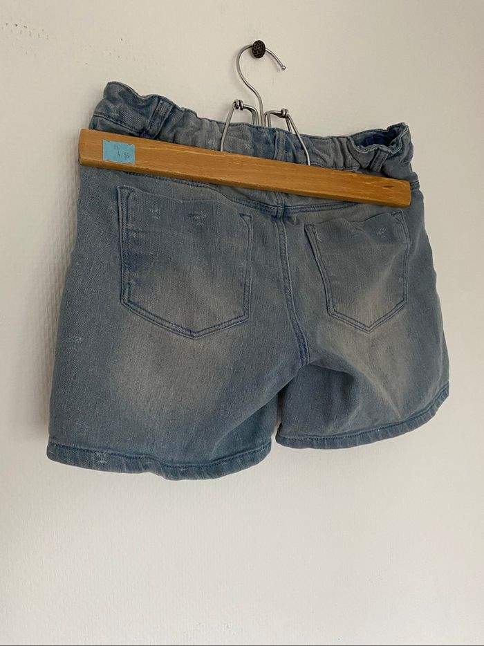 Short fille - photo numéro 2