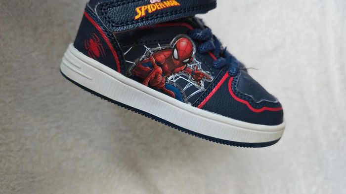 Basket montante spiderman - photo numéro 3
