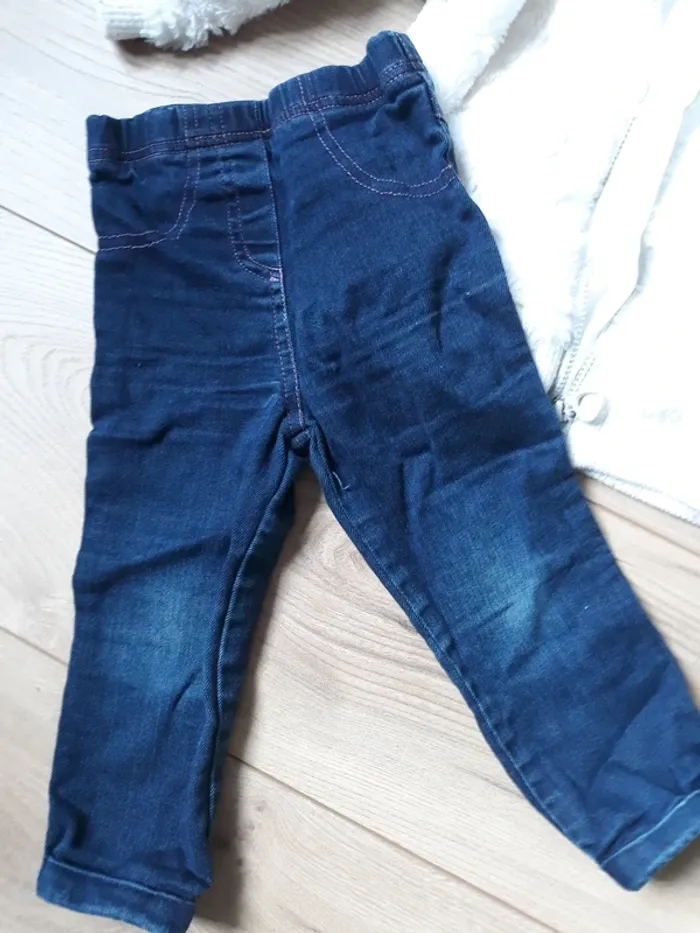 Ensemble jeans et gilet doux - photo numéro 2