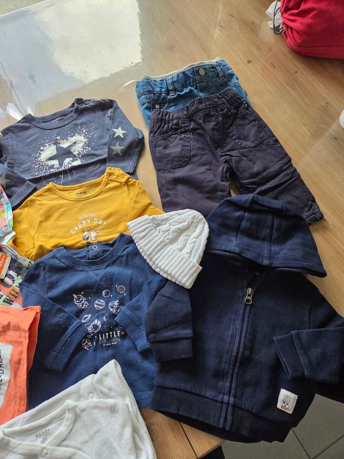Lot vêtements 3 mois - photo numéro 2