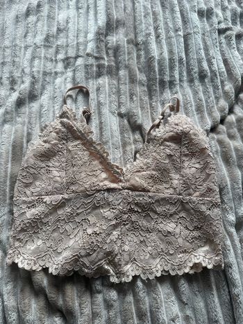 Haut en dentelle