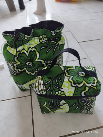 Panier de rangement avec petit sac avec cordon