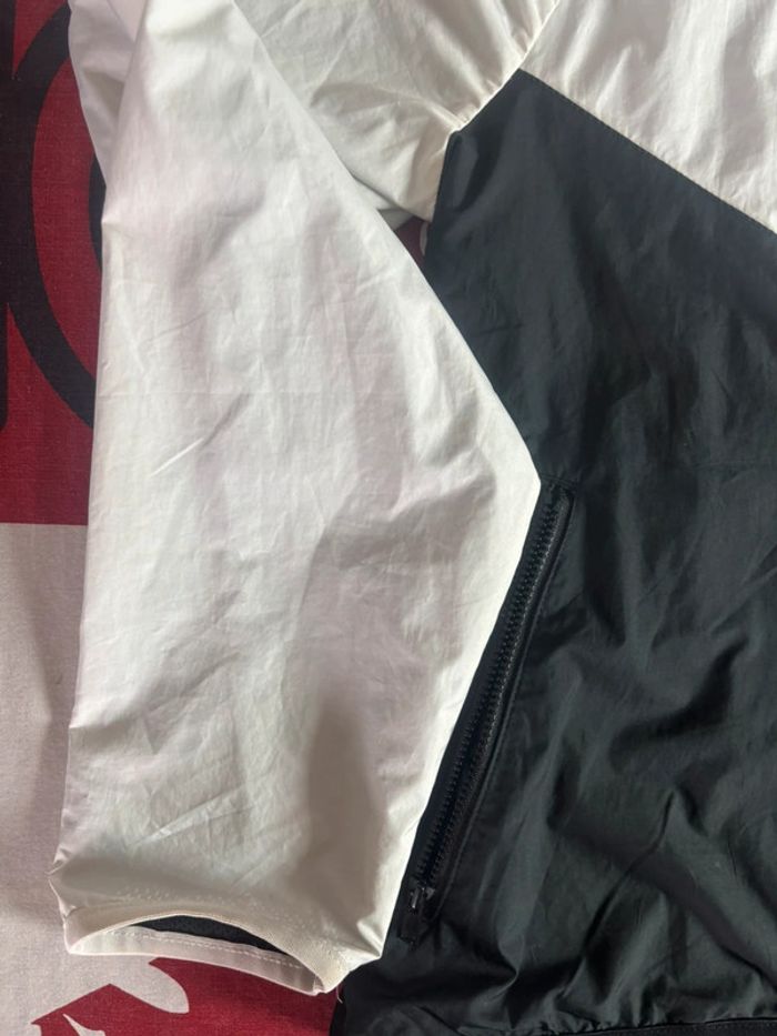 Veste coupe vent Nike blanche et noir taille xs - photo numéro 12