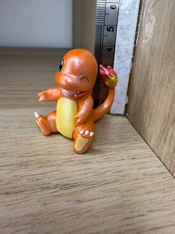 Figurine brillante salameche Pokémon