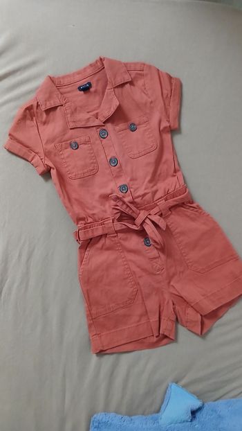 Combishort kaibi 4ans neuve