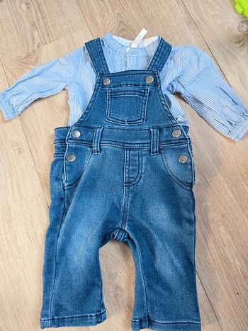Salopette et chemise