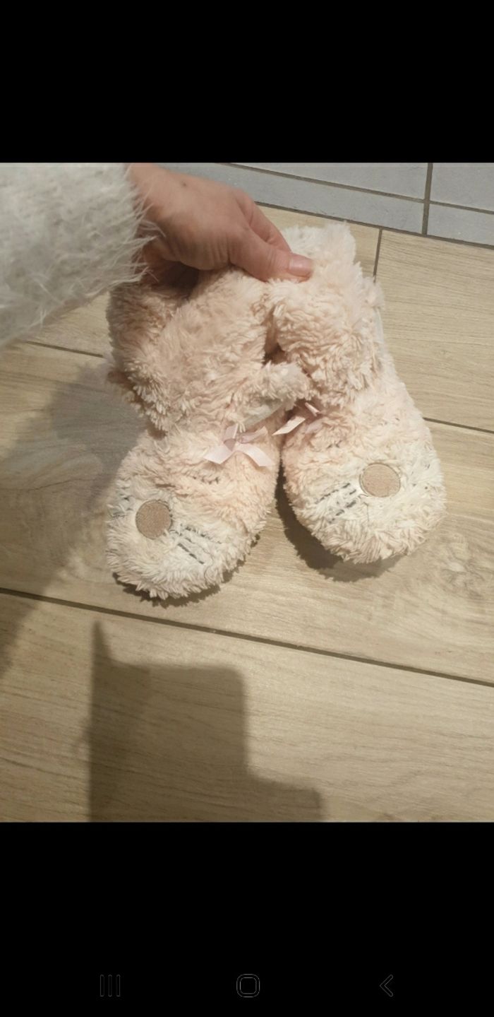 Chaussons peluches fille 34 - photo numéro 2