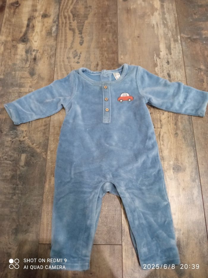 Pyjama avec motif voiture