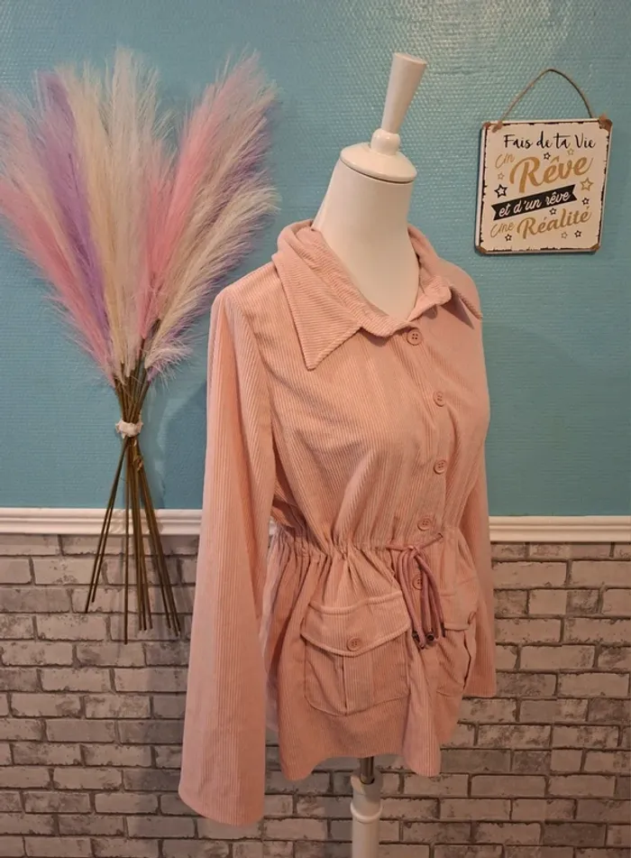 💄Jolie veste en velours rose poudré💄 - photo numéro 2