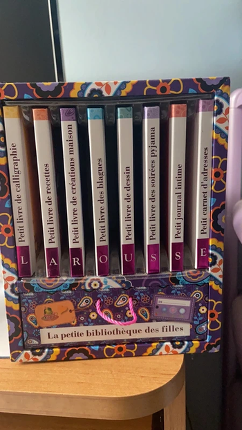 la petite bibliothèque de filles