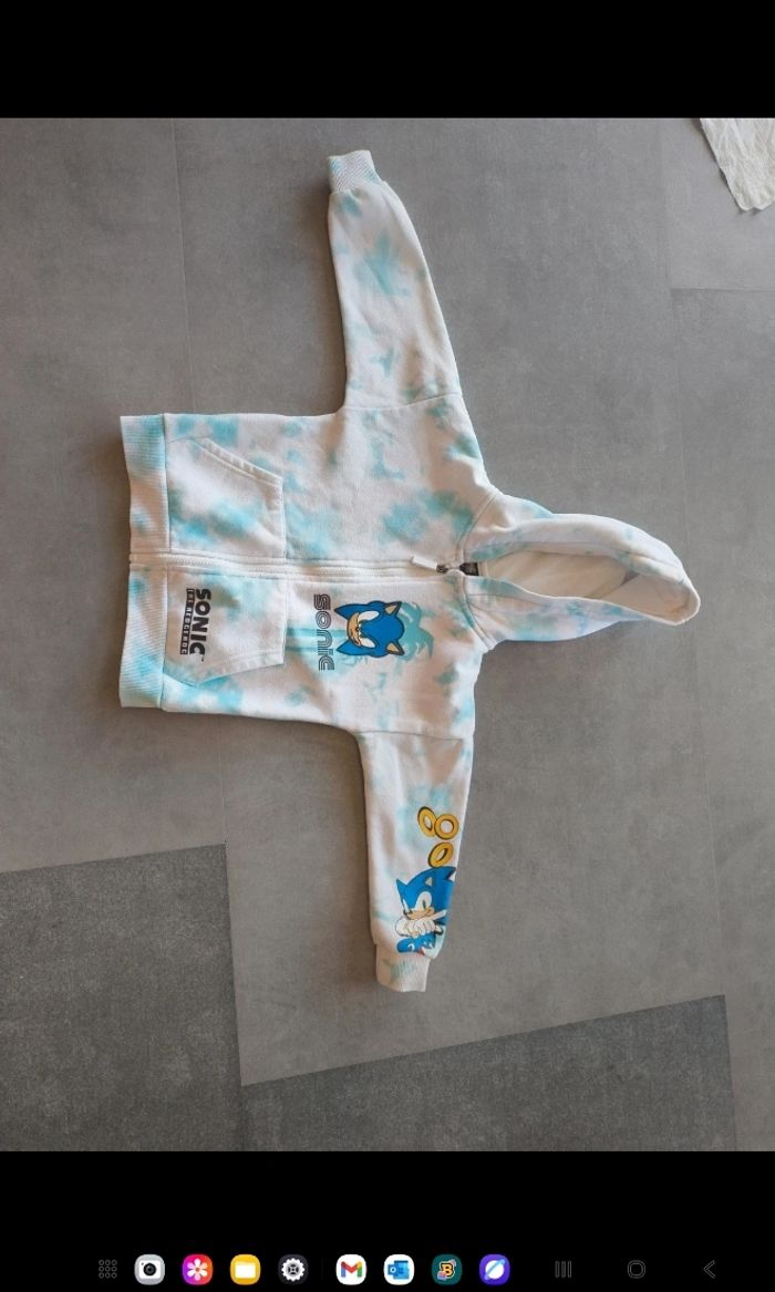 Gilet zippé 4-5 ans Sonic, Parfait état
