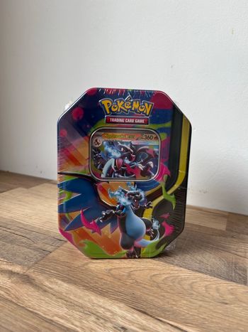 Mini-boîte Pokémon Écarlate & Violet – Évolutions Prismatiques – Voltali, Avec 2 Boosters
