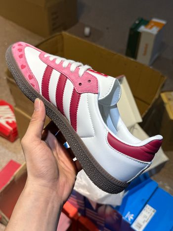 Baskets basses décontractées et polyvalentes Adidas Originals Samba Vegan OG, inspirées du style mas