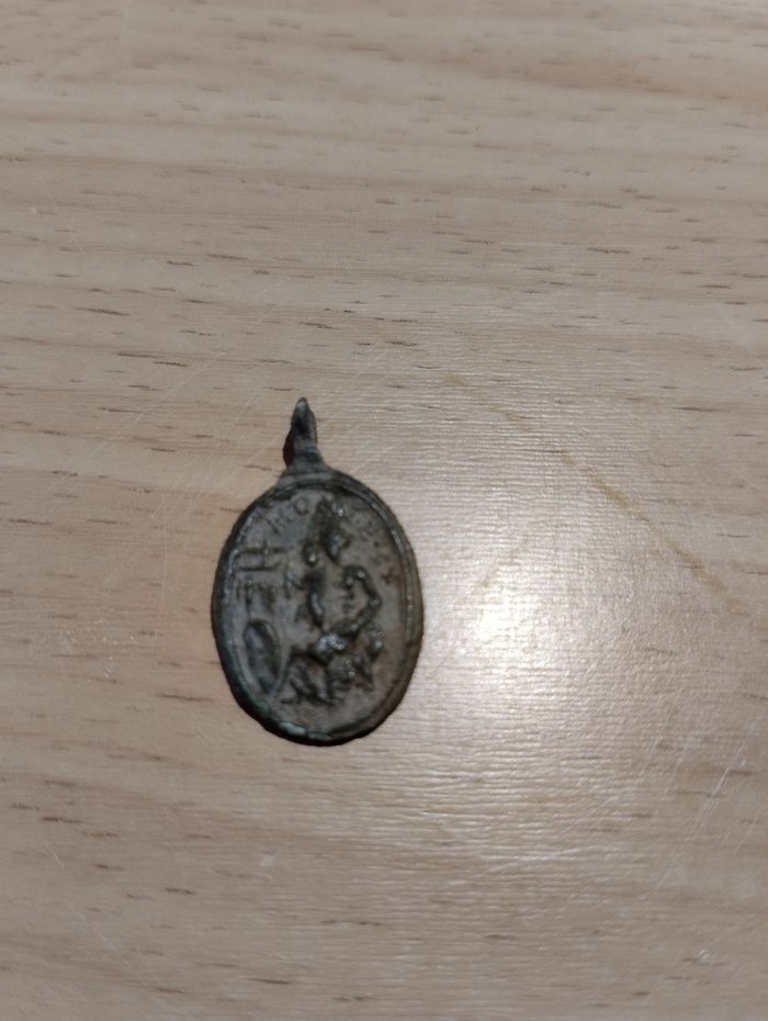 Très vieux bijoux  médaille religieuse ROMA - photo numéro 2