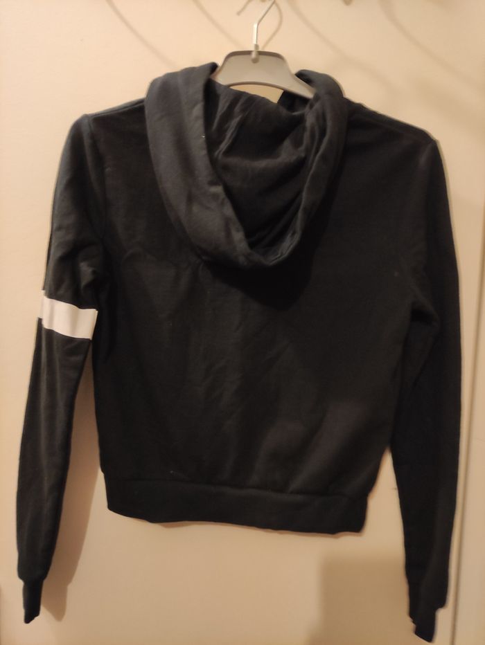 Sweat court - photo numéro 2