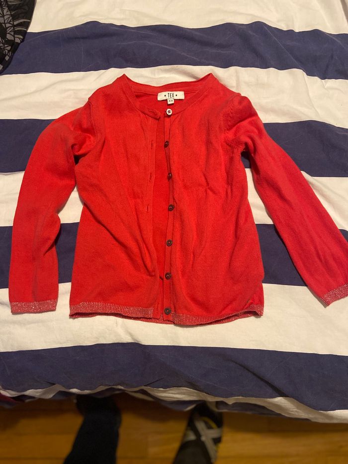 Gilet rose 5/6 ans casi neuf