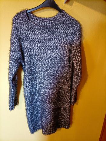 Robe-pull doudoune grise et blanche