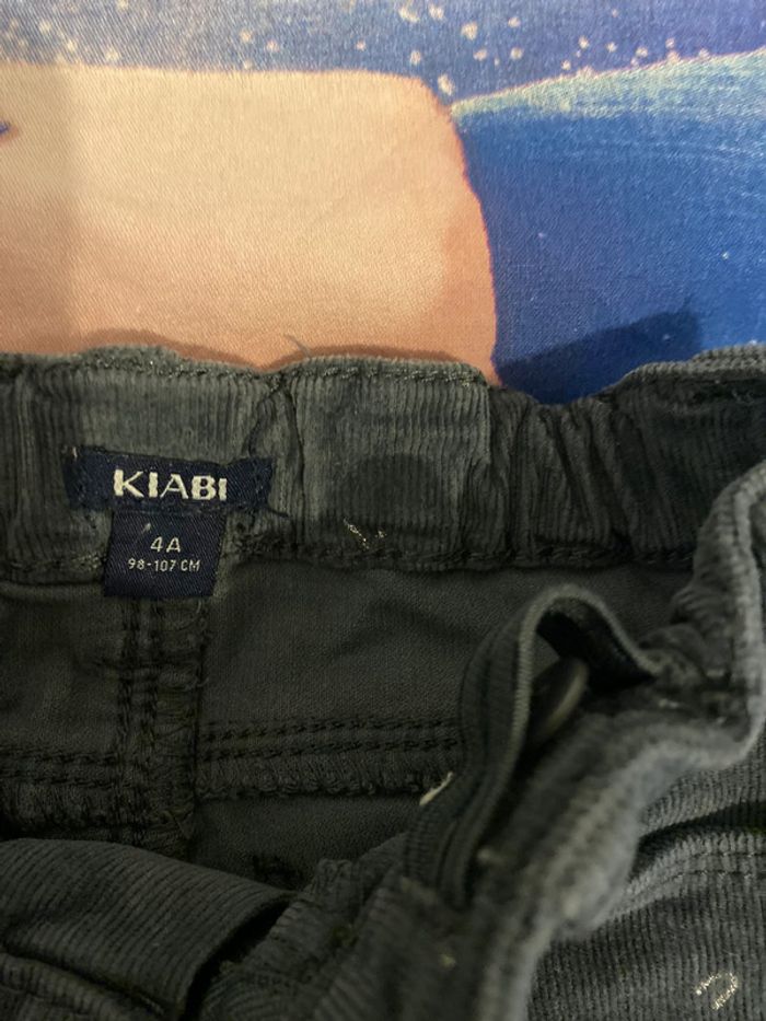 Kiabi : pantalon fille en velours taille 4 ans - photo numéro 3
