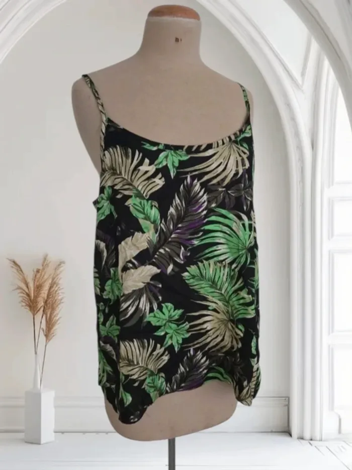 Débardeur neuf kaffe taille 38