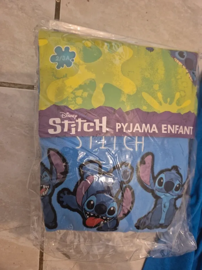 Lot 2 pyjamas 2 ans / mickey et stictch - photo numéro 5