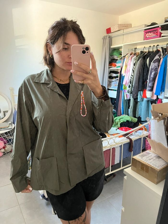 Joli blazer matière polyamide