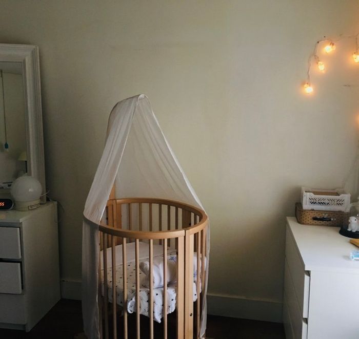 Lit évolutif enfant Stoke sleepi Mini avec matelas  , voile, flèche de lit,draps, alese, tour de lit - photo numéro 3
