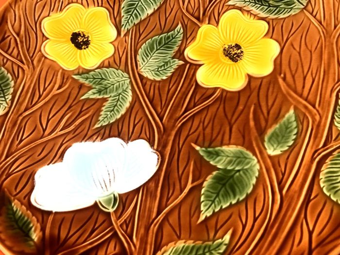 Années 1950 Grand plat aux fleurs Sarreguemines France Céramique émaillée - photo numéro 5