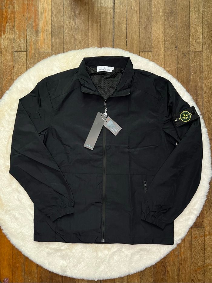 Veste stone island noir - neuf avec étiquette taille M