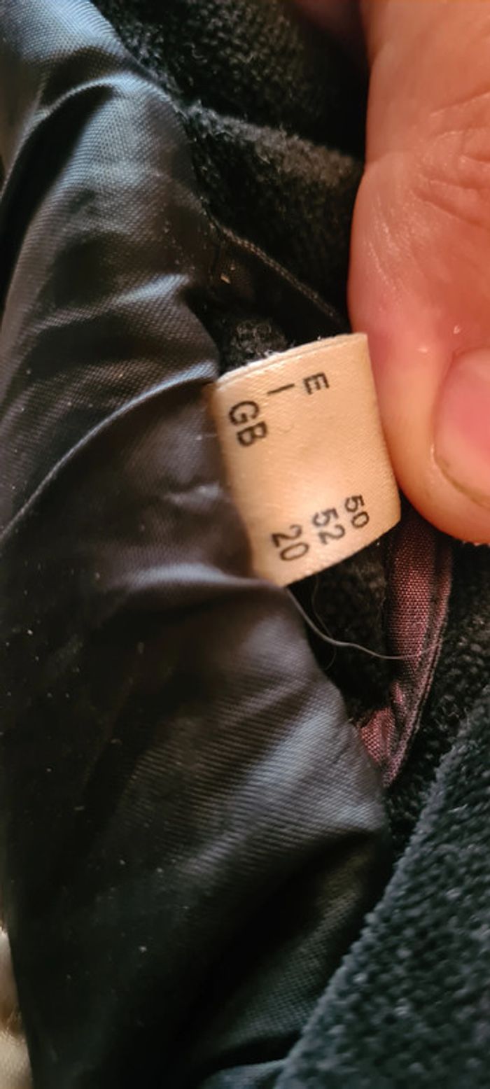 Manteau gris foncé et bordeaux - photo numéro 3