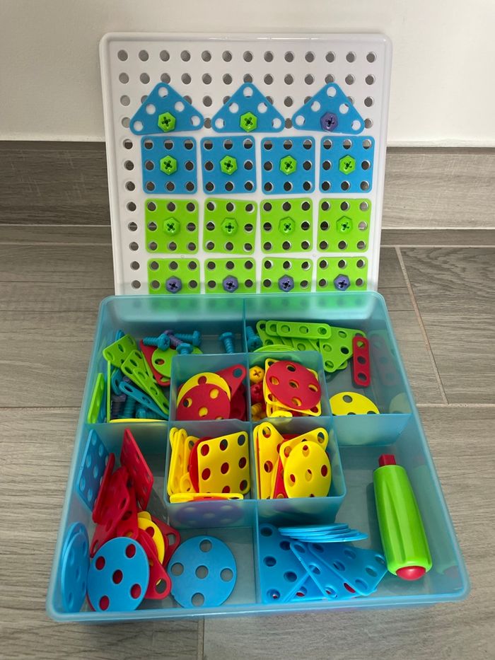 Jeu de vis tournevis