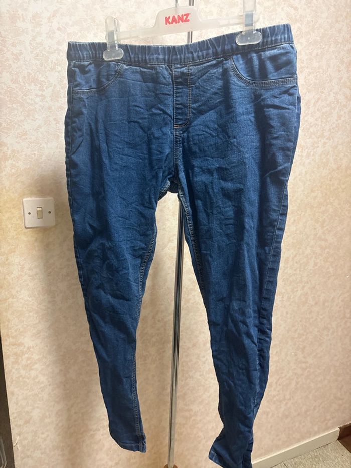 Jeggins taille 44 marque tissaia