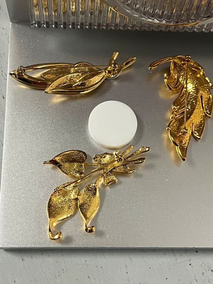 Lot 6 broches fantaisie - photo numéro 4