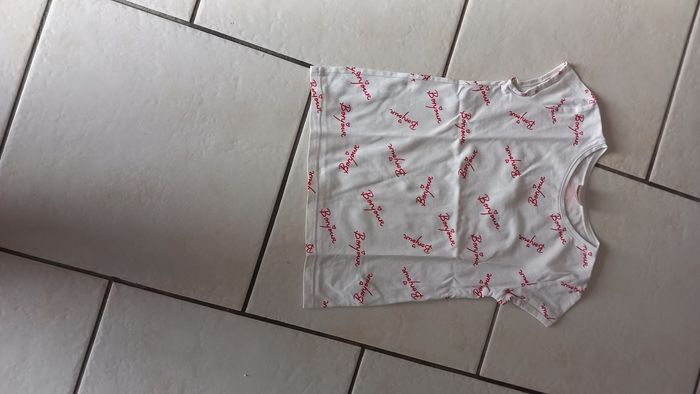 Tee shirt beige tape à l'œil fille 6 ans tbe