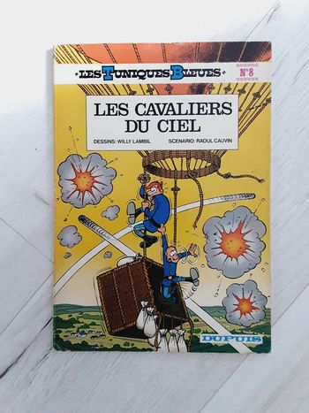 Livre Bande dessinée 1982 Les tuniques bleues Les cavaliers du ciel numéro 8 album souple