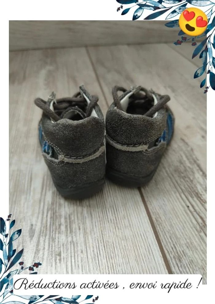 Chaussures bébé taille 18 - photo numéro 4