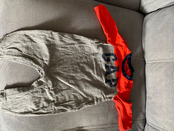 Lot de 5 pyjamas en très bon état - photo numéro 2