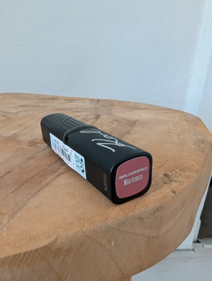 Rouge à lèvres L'Oréal Kultured collection Karl Lagerfeld - photo numéro 5