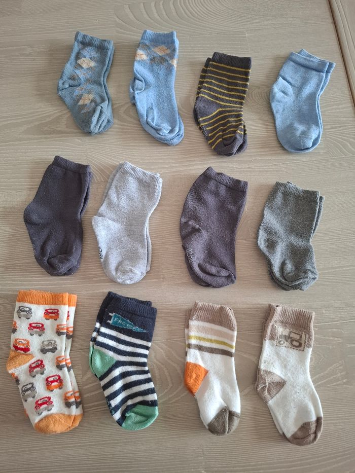 Lot 12 paires de chaussettes 18/20