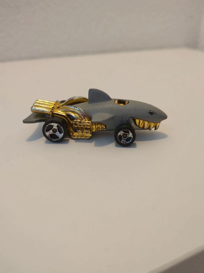 Hot Wheels 1986 voiture requin  Sharkruiser - photo numéro 4