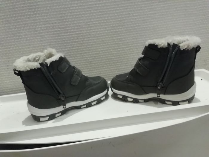 Vends bottes fourrés en 24. - photo numéro 3