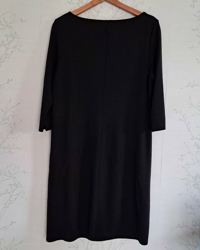 Robe noire - photo numéro 2