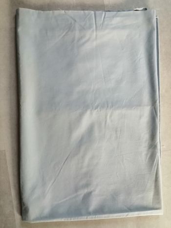 tissu bleu 140 x 106 cm