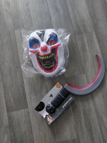 Masque clown avec perruque neuf et cisaille neuf
