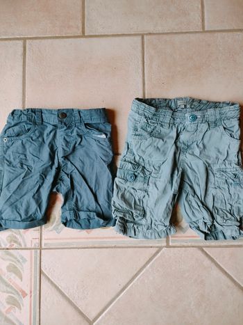 Lot de 2 bermudas taille 7 ans Gemo et Tex