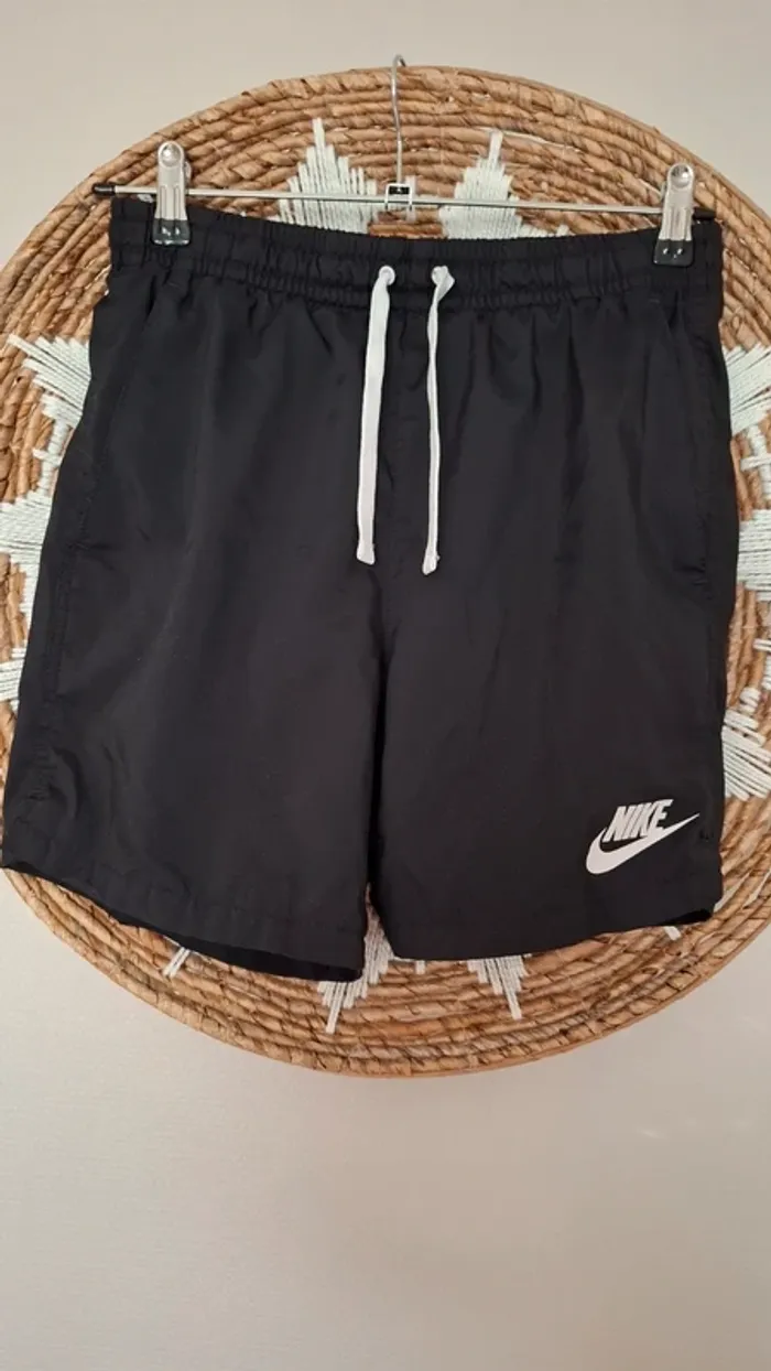 Short nike