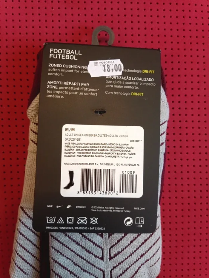 Chaussettes de foot FC Barcelone, Nike Authentique Officiel taille 38/42, Neuf - photo numéro 9