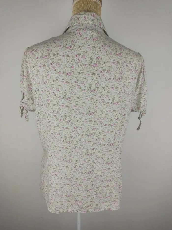 Chemise manches courtes nouée boutons pressions crème motifs fleuris pastels taille 44 Tissaia - photo numéro 2