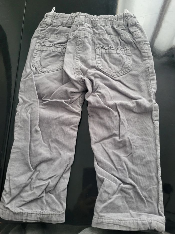 Pantalon gris C&A 2 ans - photo numéro 2